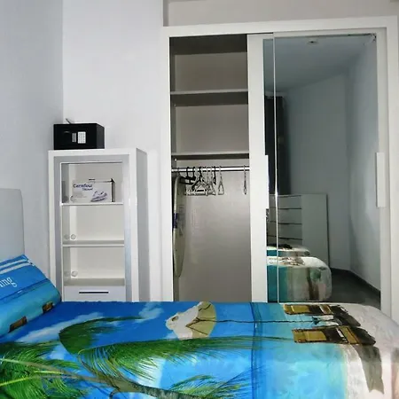 Διαμέρισμα New Near The Beach *